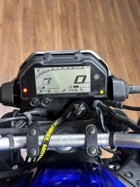 YAMAHA MT-03 300 ABS, Foto 7