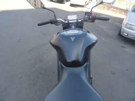 YAMAHA MT-03 300 ABS, Foto 11