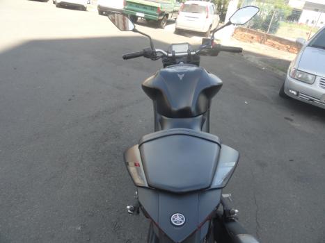 YAMAHA MT-03 300 ABS, Foto 12