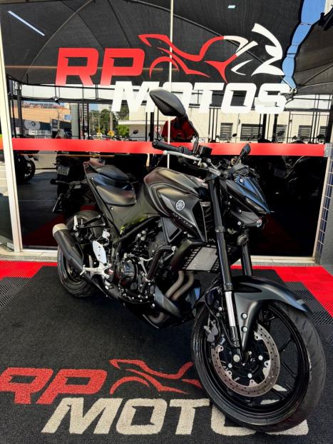 YAMAHA MT-03 300 ABS, Foto 7