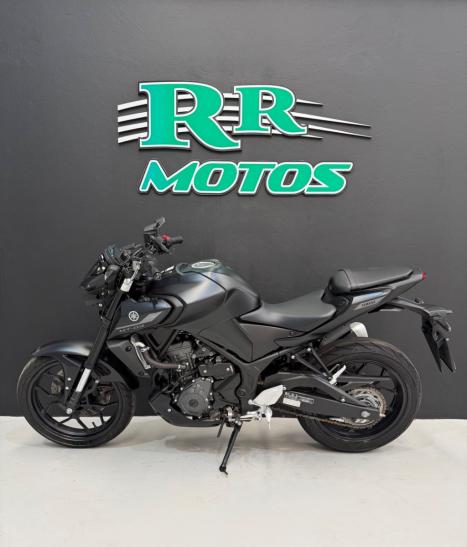 YAMAHA MT-03 300 ABS, Foto 2