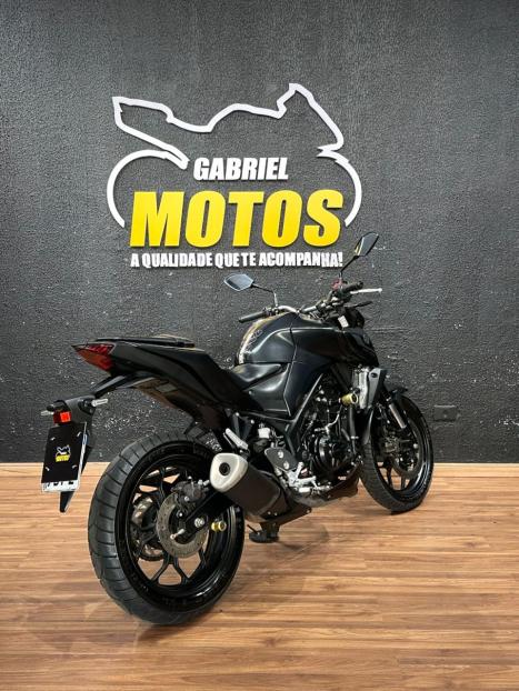 YAMAHA MT-03 300 ABS, Foto 5