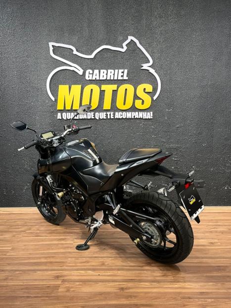 YAMAHA MT-03 300 ABS, Foto 6