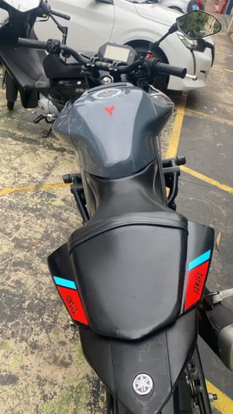 YAMAHA MT-03 300 ABS, Foto 7