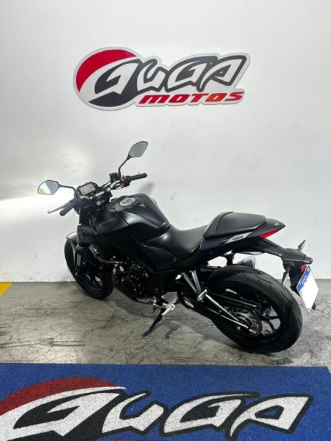YAMAHA MT-03 300 ABS, Foto 3
