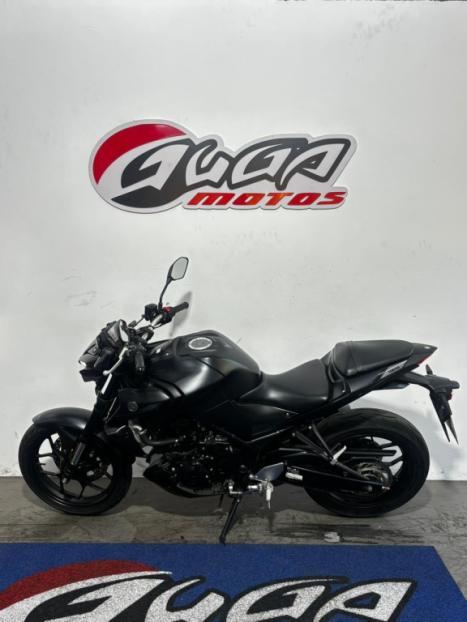 YAMAHA MT-03 300 ABS, Foto 4