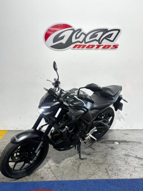 YAMAHA MT-03 300 ABS, Foto 5