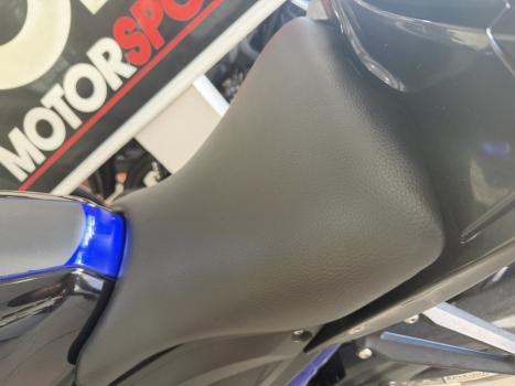 YAMAHA MT-03 300 ABS, Foto 8