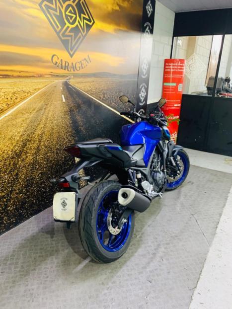 YAMAHA MT-03 300 ABS, Foto 5