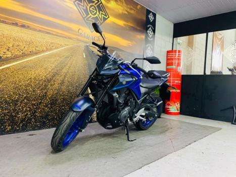 YAMAHA MT-03 300 ABS, Foto 10