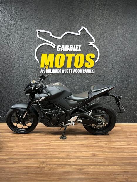 YAMAHA MT-03 300 ABS, Foto 2