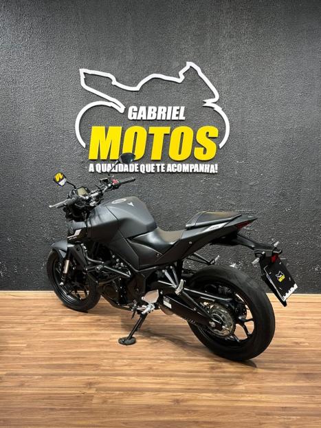 YAMAHA MT-03 300 ABS, Foto 5