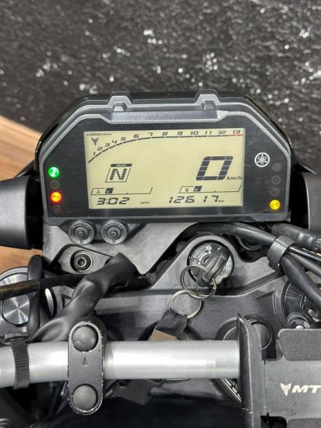 YAMAHA MT-03 300 ABS, Foto 7