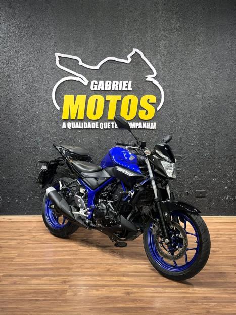 YAMAHA MT-03 300 ABS, Foto 3