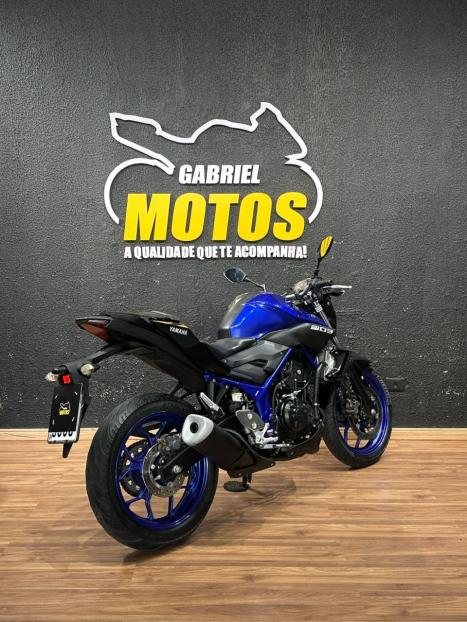 YAMAHA MT-03 300 ABS, Foto 5