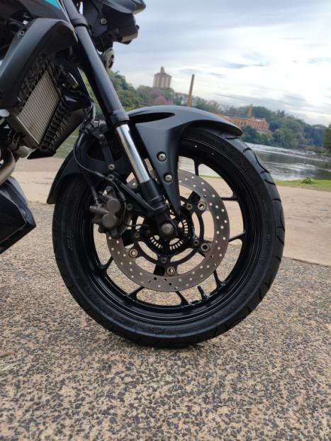 YAMAHA MT-03 300 ABS, Foto 2