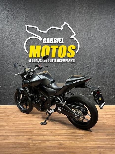 YAMAHA MT-03 300 ABS, Foto 6