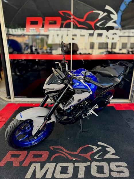 YAMAHA MT-03 300 ABS, Foto 8