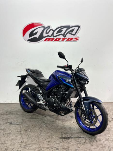 YAMAHA MT-03 300 ABS, Foto 3