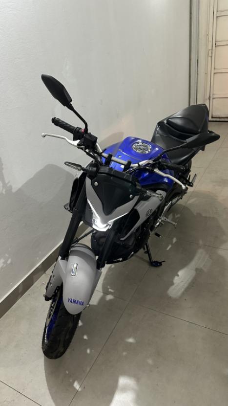 YAMAHA MT-03 300 ABS, Foto 4