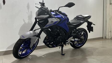 YAMAHA MT-03 300 ABS, Foto 7