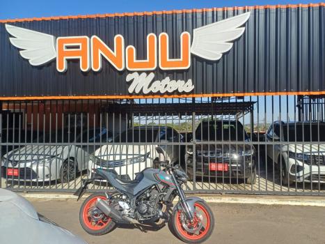 YAMAHA MT-03 300 ABS, Foto 1