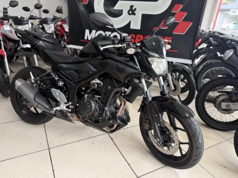YAMAHA MT-03 300 ABS, Foto 3