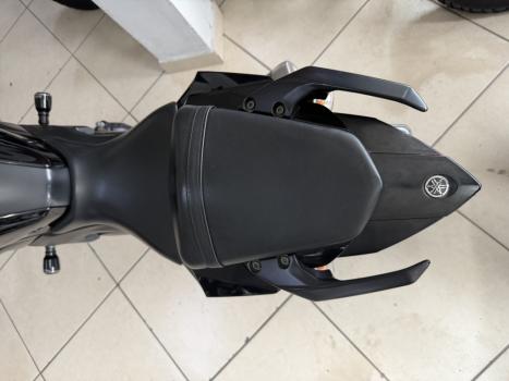 YAMAHA MT-03 300 ABS, Foto 8
