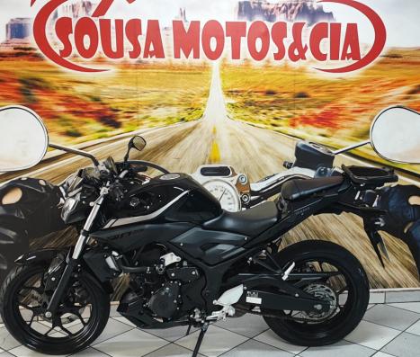 YAMAHA MT-03 300 ABS, Foto 2