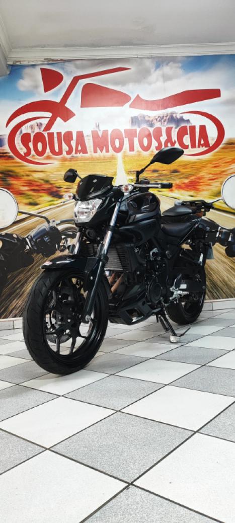 YAMAHA MT-03 300 ABS, Foto 9