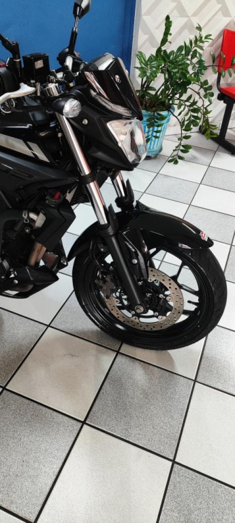 YAMAHA MT-03 300 ABS, Foto 16