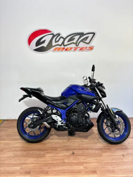 YAMAHA MT-03 300 ABS, Foto 1