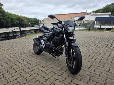 YAMAHA MT-03 300 ABS, Foto 1