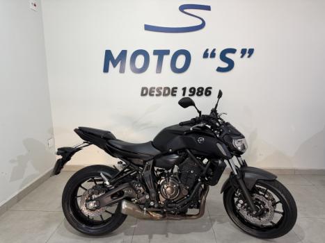 YAMAHA MT-07 700 , Foto 1