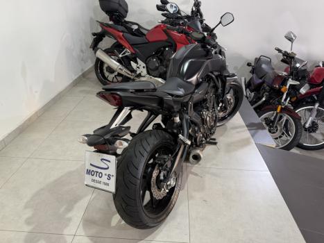 YAMAHA MT-07 700 , Foto 5