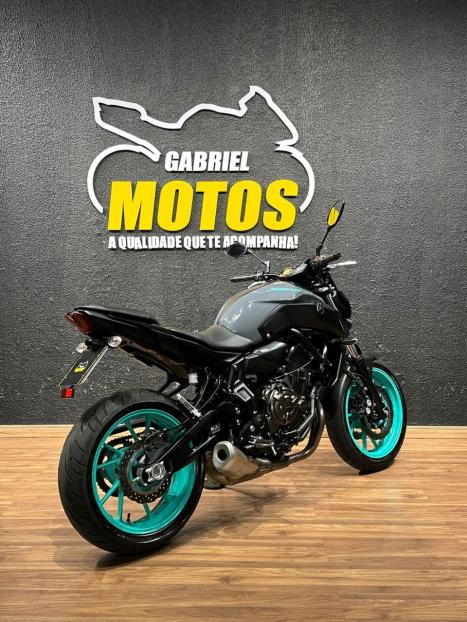 YAMAHA MT-07 700 ABS, Foto 5