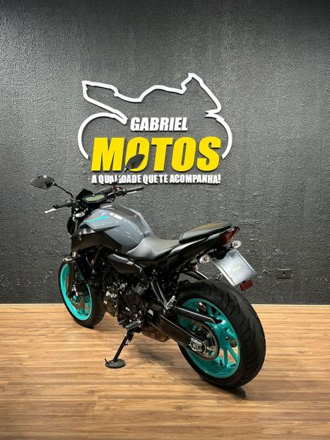 YAMAHA MT-07 700 ABS, Foto 6