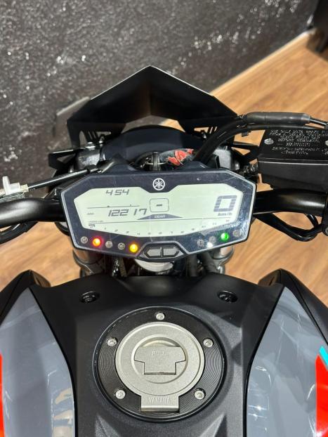 YAMAHA MT-07 700 ABS, Foto 7