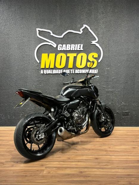 YAMAHA MT-07 700 ABS, Foto 6 YAMAHA MT-07 700 ABS, Foto 6