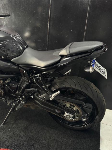 YAMAHA MT-07 700 ABS, Foto 8