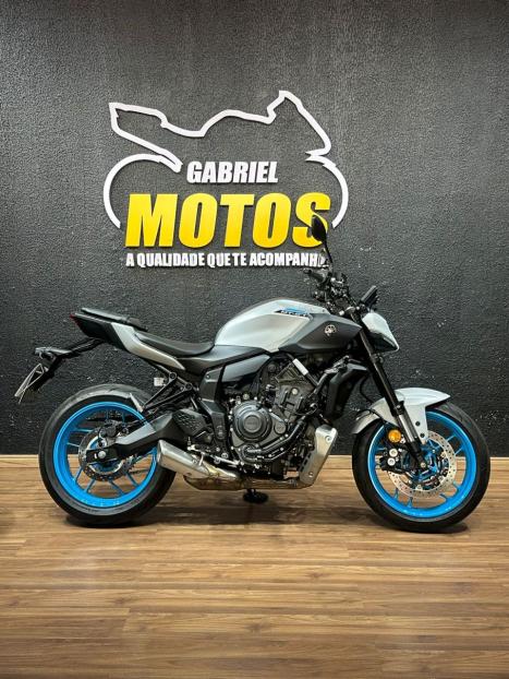 YAMAHA MT-07 700 ABS, Foto 1