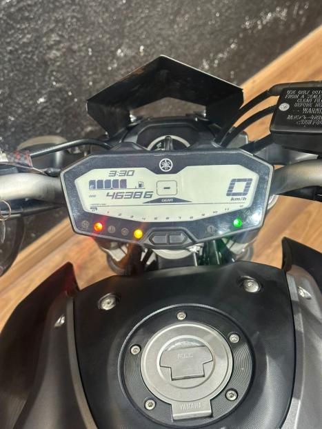 YAMAHA MT-07 700 ABS, Foto 7