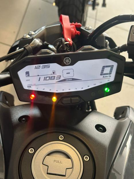YAMAHA MT-07 700 ABS, Foto 7