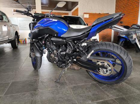 YAMAHA MT-07 700 ABS, Foto 4