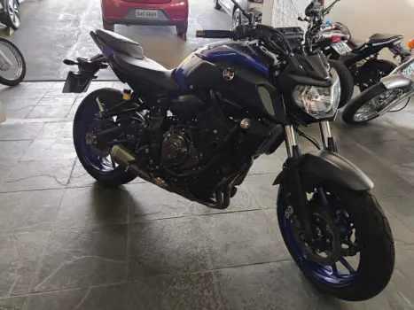 YAMAHA MT-07 700 ABS, Foto 6
