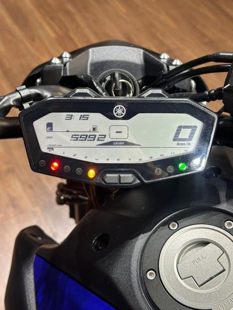 YAMAHA MT-07 700 ABS, Foto 7