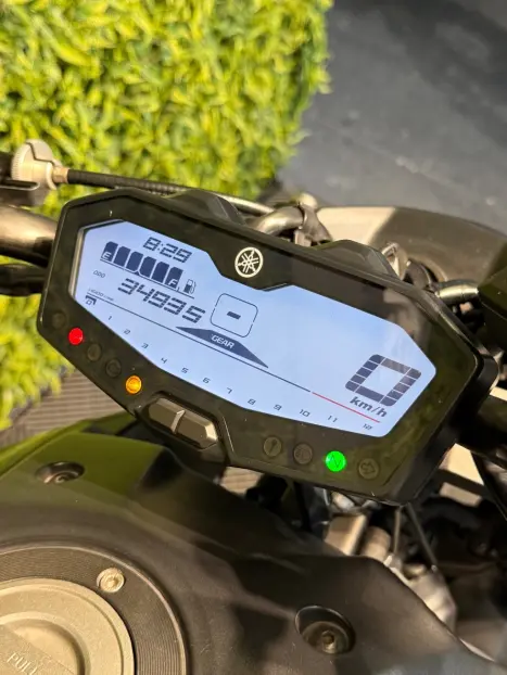YAMAHA MT-07 700 ABS, Foto 9