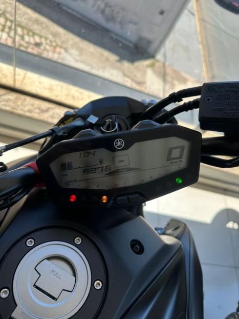 YAMAHA MT-07 700 ABS, Foto 7