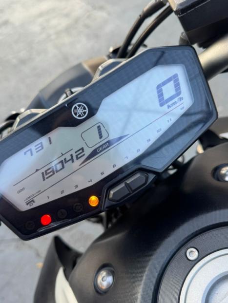 YAMAHA MT-07 700 ABS, Foto 5