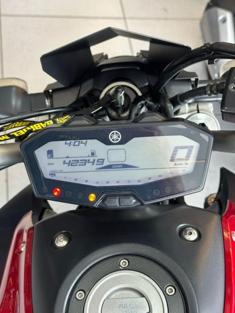 YAMAHA MT-07 700 ABS, Foto 7